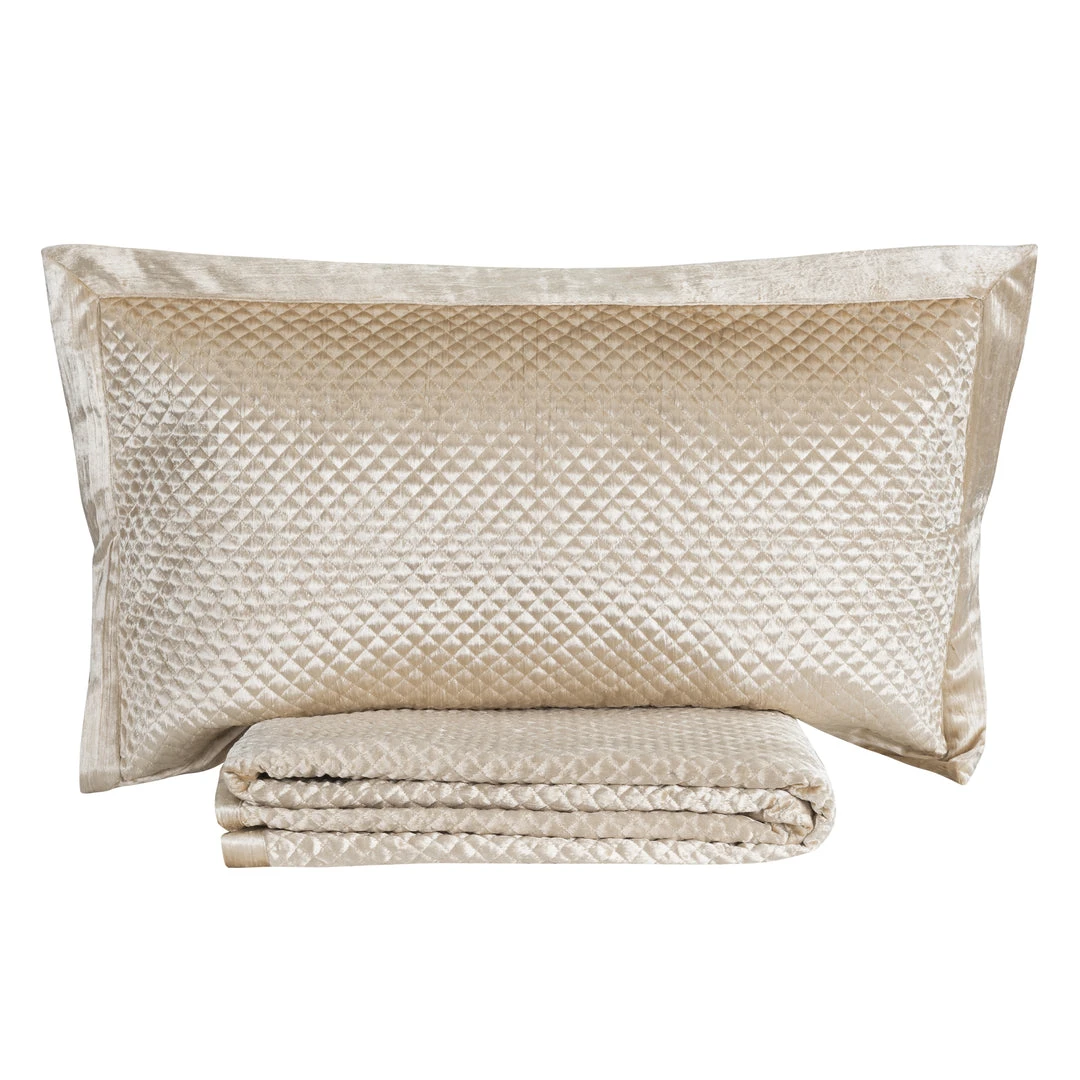 Cloud9d BEDDING Amani Gold Quilt Set (2 Sizes) 4 Cloud9d BEDDING Amani Gold Quilt Set (2 Sizes)