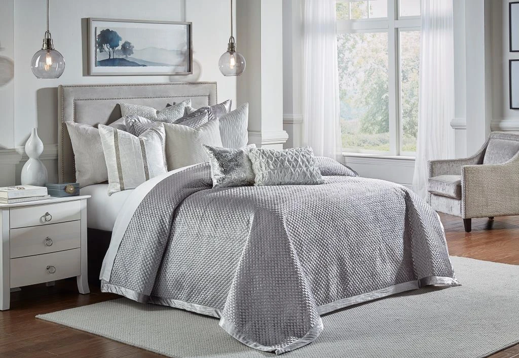 Cloud9d Amani Grey Quilt Set (2 Sizes) BEDDING 3 Cloud9d Amani Grey Quilt Set (2 Sizes) BEDDING