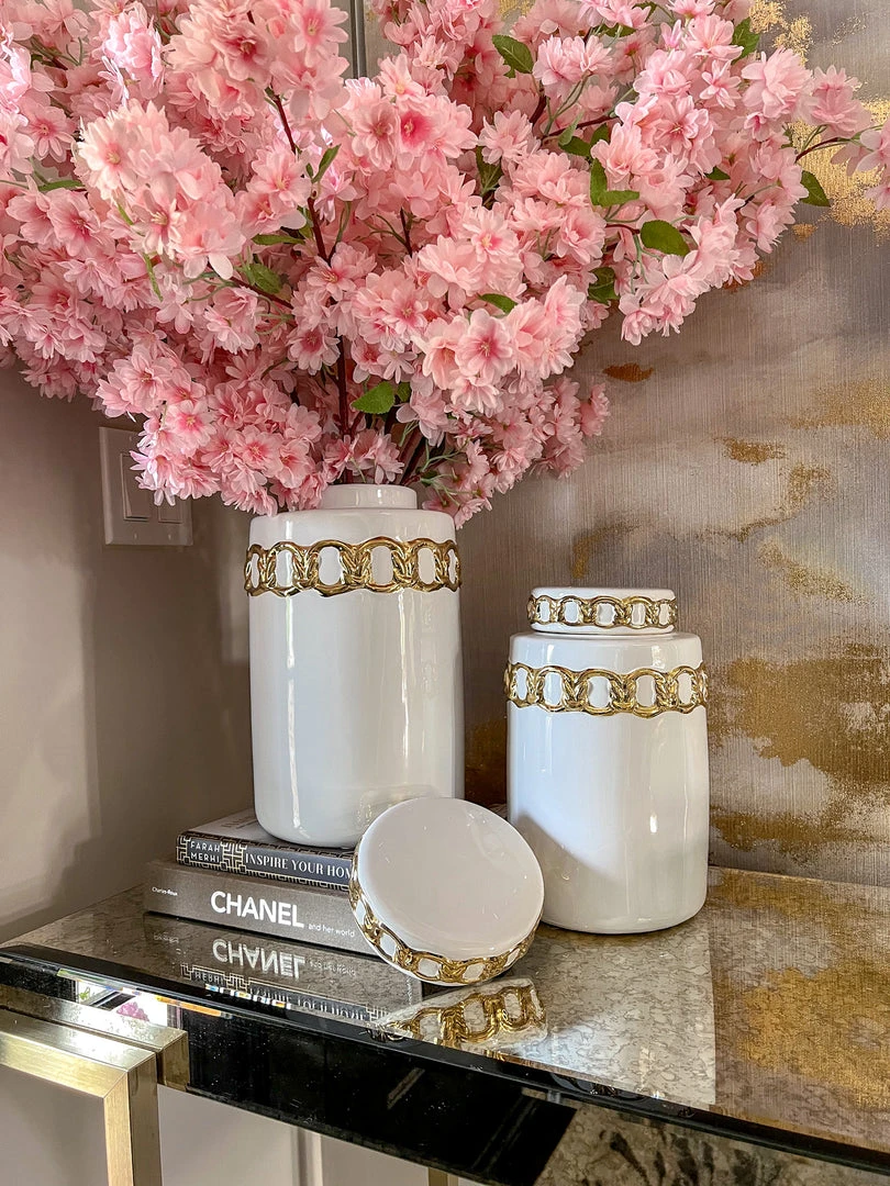Inspire Me! Home Decor Jars White Ceramic Lidded Jar With Stunning Gold Chain Details (3 Sizes) 8 Inspire Me! Home Decor Jars White Ceramic Lidded Jar With Stunning Gold Chain Details (3 Sizes)
