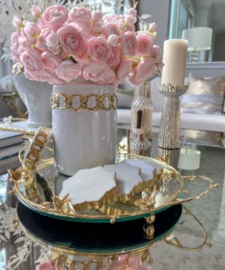 Inspire Me! Home Decor Jars White Ceramic Lidded Jar With Stunning Gold Chain Details (3 Sizes) 16 Inspire Me! Home Decor Jars White Ceramic Lidded Jar With Stunning Gold Chain Details (3 Sizes)