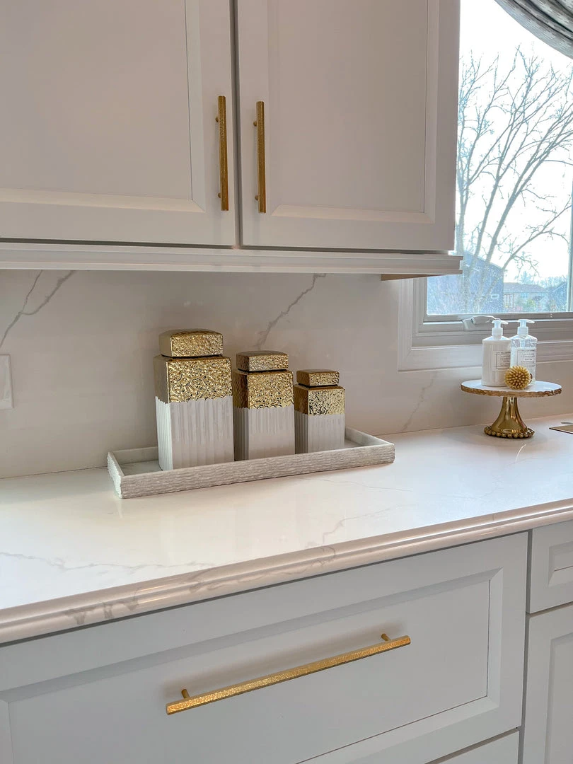 Inspire Me! Home Decor White Hammered Jar With Gold Border & Lid (3 Sizes) 6 Inspire Me! Home Decor White Hammered Jar With Gold Border & Lid (3 Sizes)