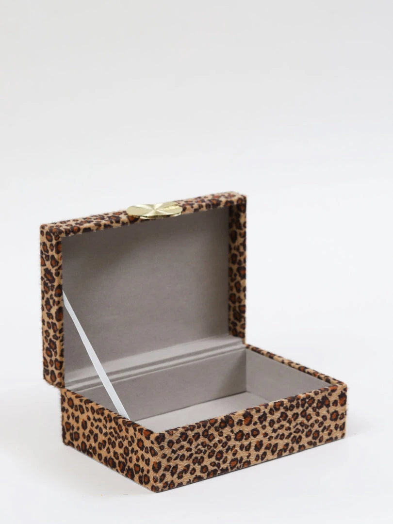 Inspire Me! Home Decor Leopard Print Boxes With Gold Medallion (Set Of 2) 5 Inspire Me! Home Decor Leopard Print Boxes With Gold Medallion (Set Of 2)