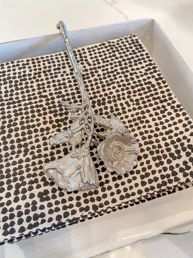 Inspire Me! Home Decor Silver White Enamel Napkin Holder W/ Floral Design 3 Inspire Me! Home Decor Silver White Enamel Napkin Holder W/ Floral Design