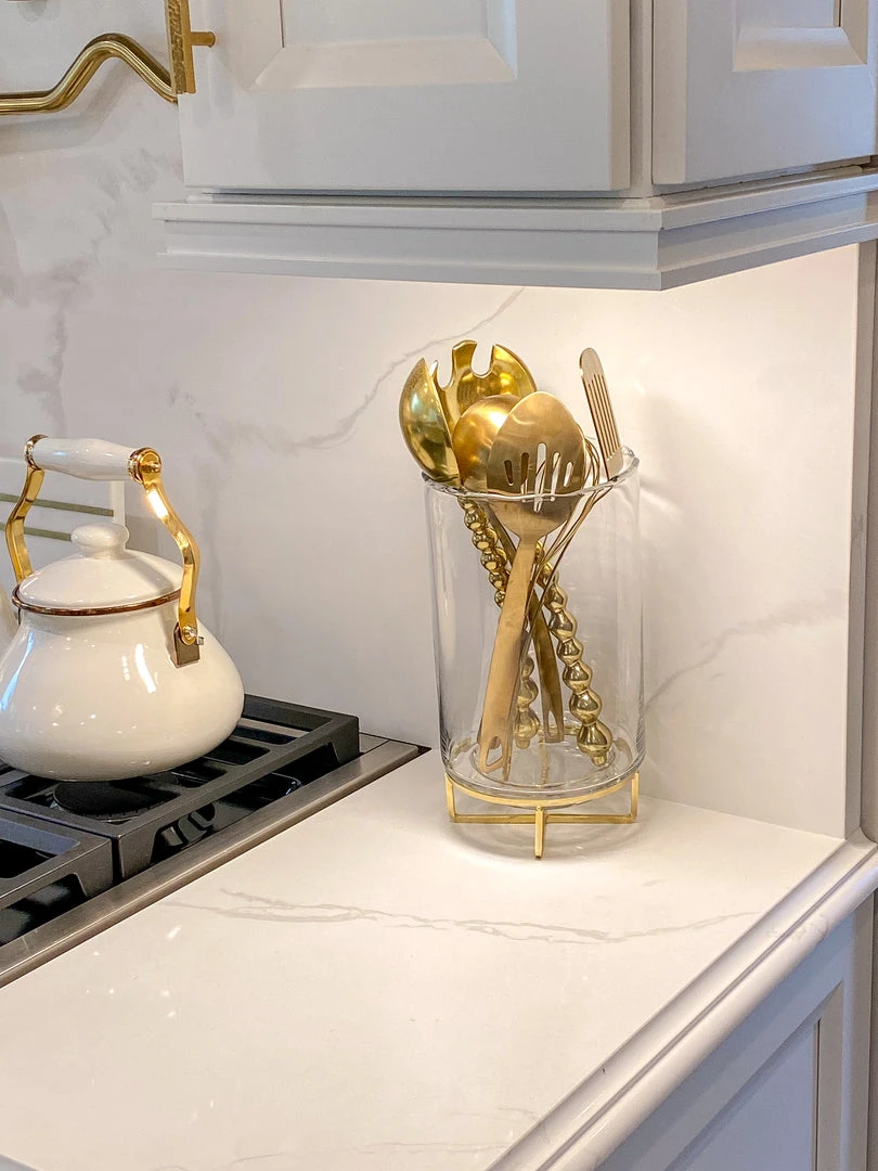 Inspire Me! Home Decor Glass Vase With Gold Base 3 Inspire Me! Home Decor Glass Vase With Gold Base